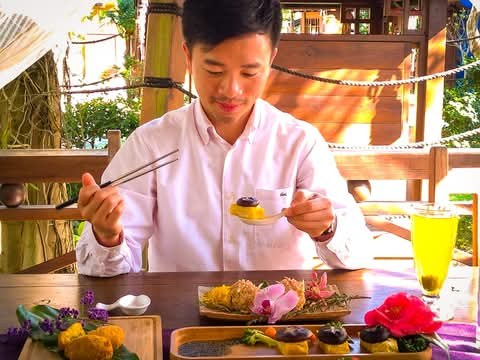 張J在六龜國蘭花園會館品嘗慢食料理