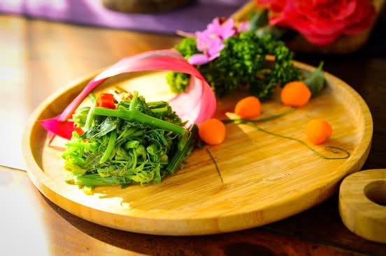 六龜產地新鮮龍鬚菜料理