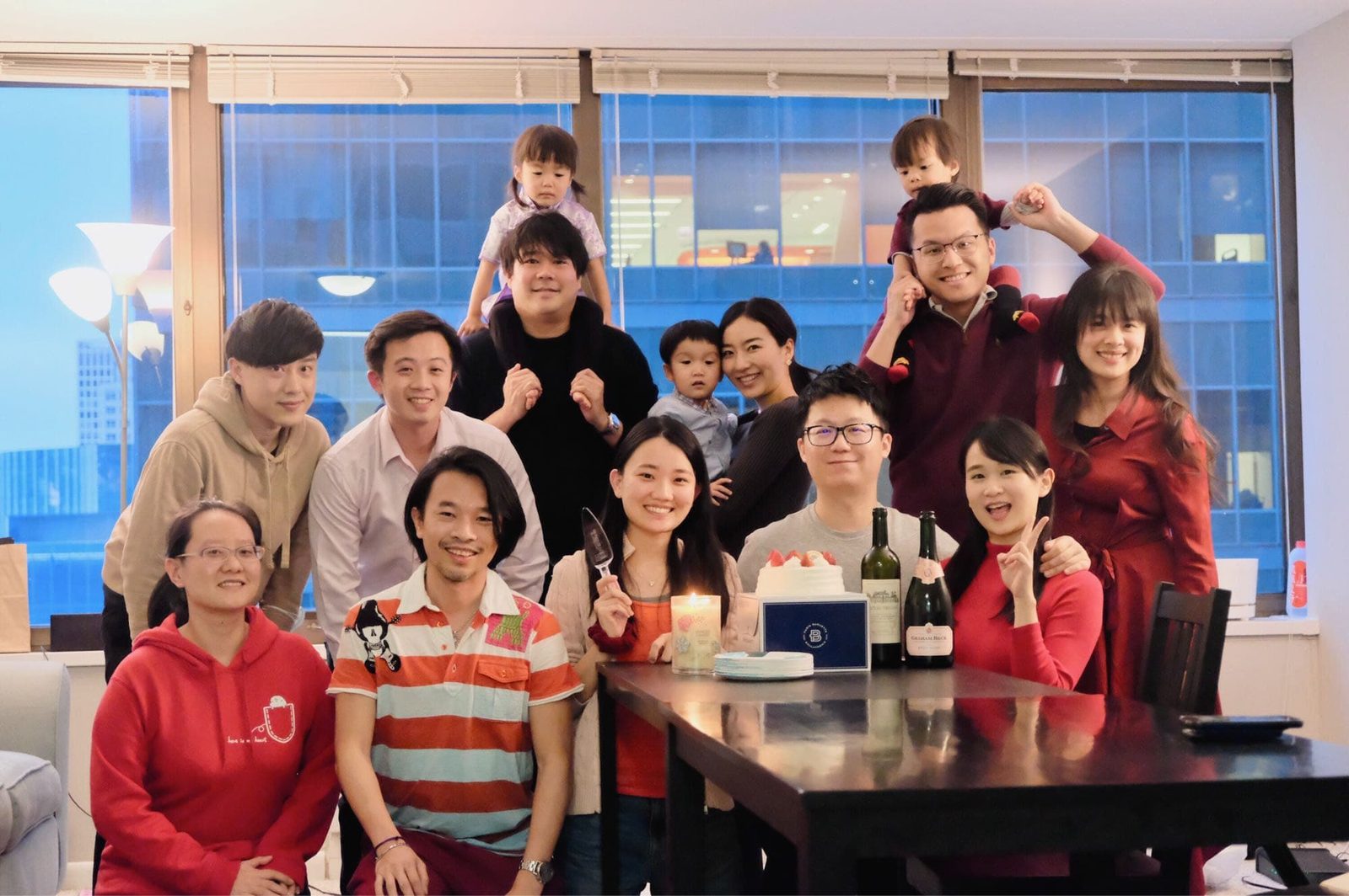第一次在海外過年|芝加哥留學生的團圓年夜飯-大人的祝福、孩子的笑聲,房間內,吉祥之氣滿溢,該有的流程都走了一遍,這個年,雖離家千萬里,但已令人滿意。 最後,祝每一位看到文章的你…
