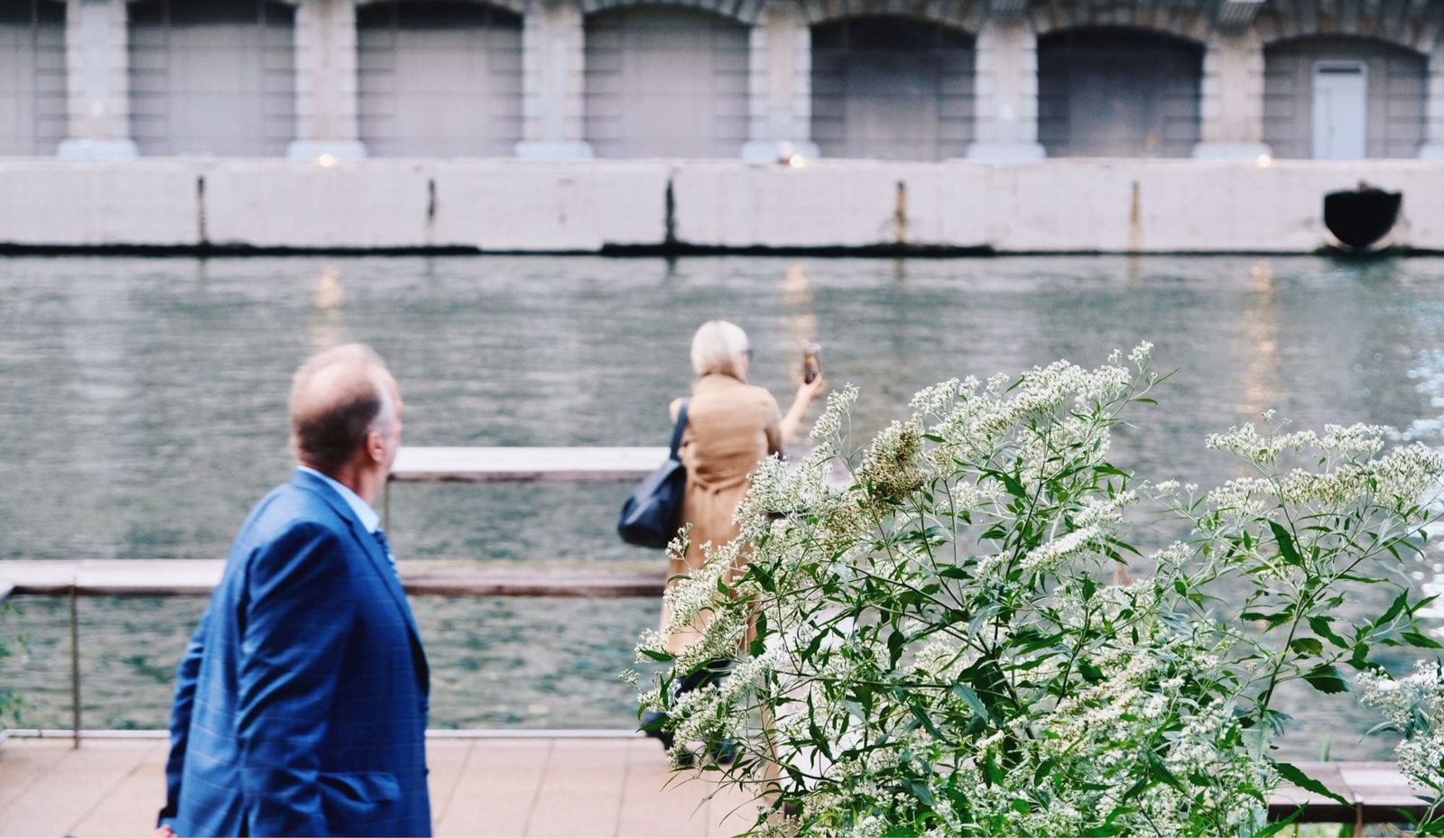 芝加哥河濱步道攻略|用步行打開城市最美日常-River walk位居市區樞紐,東臨觀光熱點海軍碼頭、西至美食一級戰區西洛普、南面繁華的洛普市中心、北接藝術時尚的近北區,周邊精華景點可在…