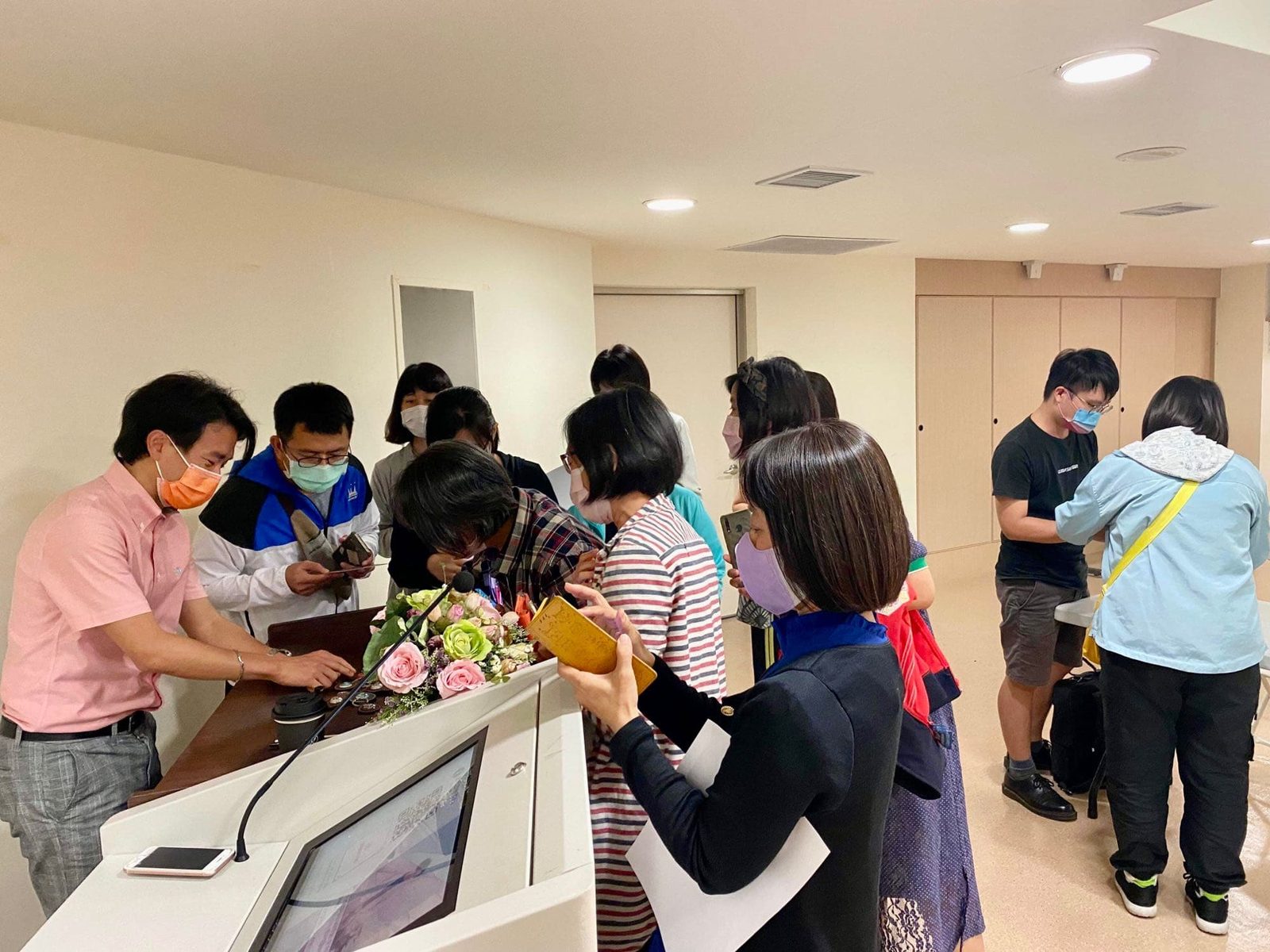 久違的實體工作坊|旅行故事如何成為別人的養分-而每一句回饋,你們的熱情鼓勵也在告訴我,那些對夢想的堅定執著,不止是一個人的勇氣。