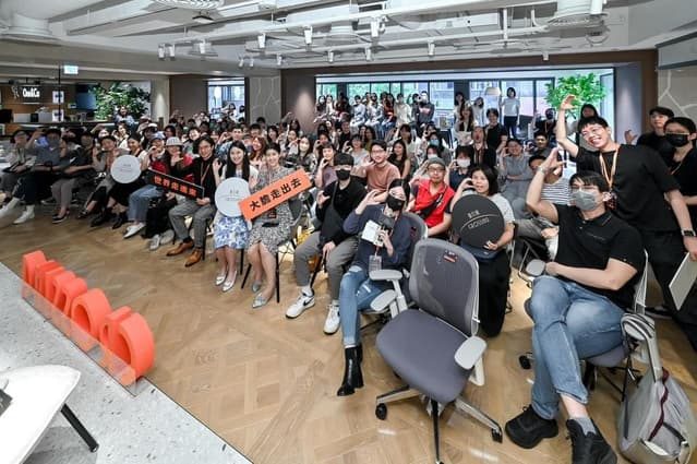 數位遊牧講座心得｜跨界交流讓職涯選擇更多元－其實，每個職業都能為世界帶來貢獻，只是它是否能令你持續不斷地投入、是否能兼顧理想與現實、是否符合你想要的生活型態與價值觀。這個問題沒有最終答…