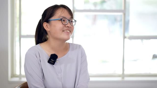 成大辰星獎學金|訪談即將出國的年輕學弟妹-榕園依舊繁盛,畢業卻已匆匆15年。看著稚嫩的學弟妹眼裡透著光,期待未來旅途的模樣,彷彿看見過去很想出國的自己。