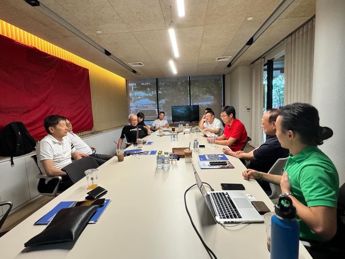 我在柬埔寨做什麼工作?海外行銷主管的任務與挑戰-好在過去的演講、寫作經驗、外商公司的工作經驗與擔任校友會社群管理者的經驗,讓我對以上幾項工作駕輕就熟。那些經歷的過往,在你持續深化探求的道路…