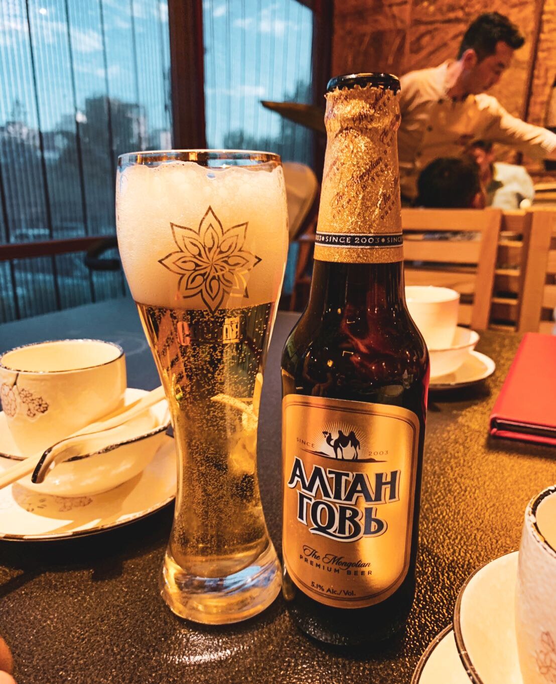 蒙古啤酒與火鍋