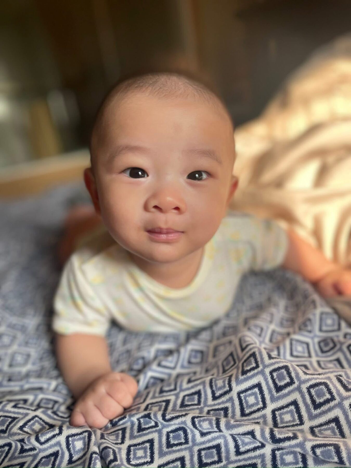 幾個月後長相逐漸像媽媽的寶寶