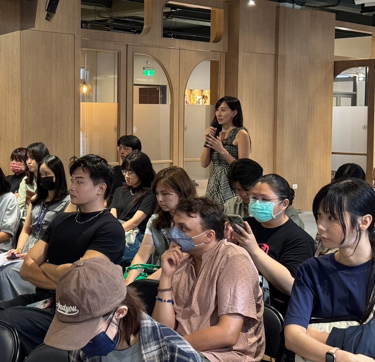 高雄駁二跨文化創作講座合照
